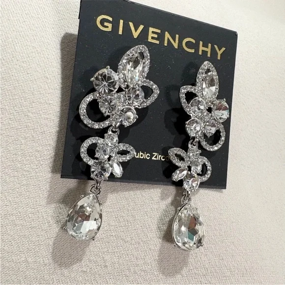 Givenchy earrings - Picture 5 of 7